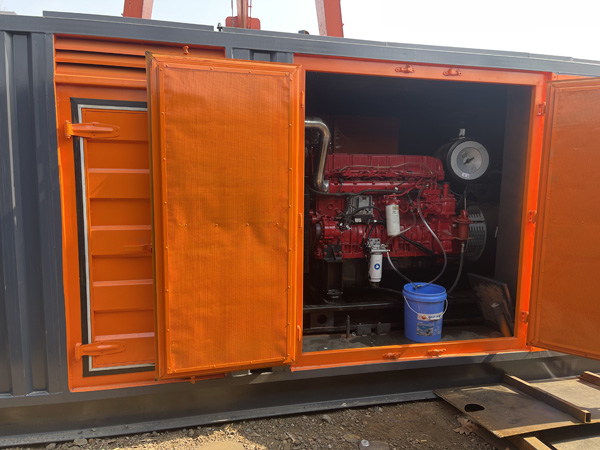 平山启动电流过大可能会对发电机造成哪些损害？