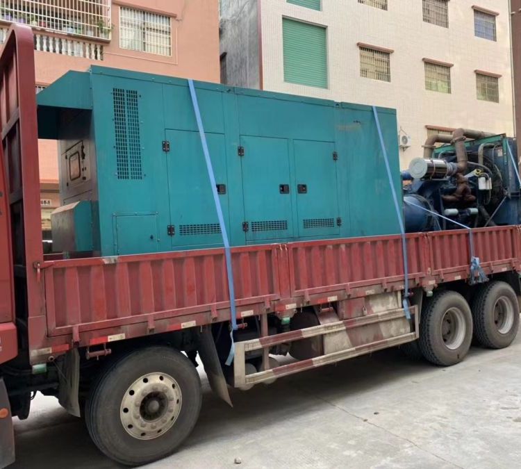 平山如何在不同负载率下确保 400KW 柴油发电机组的正常运行？