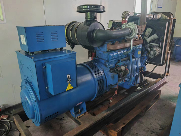 平山100kW柴油发电机组使用多级机油有哪些优缺点？