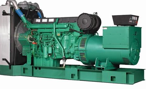 平山发电机除垢后需要用清水冲洗水冷式机油散热器几次？